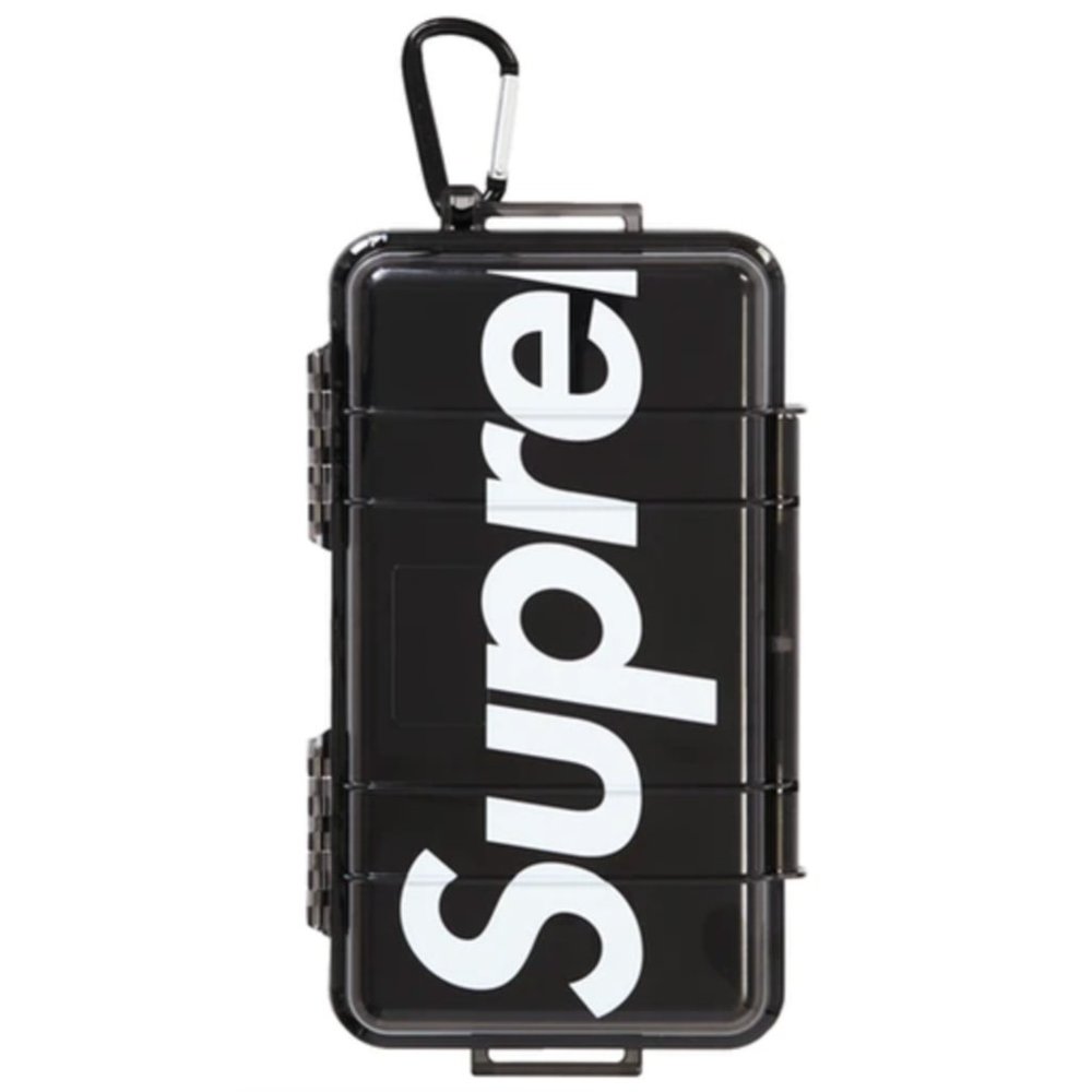 *SOLD* Supreme Pelican 1060 Case Smoke - Picture 1 of 2